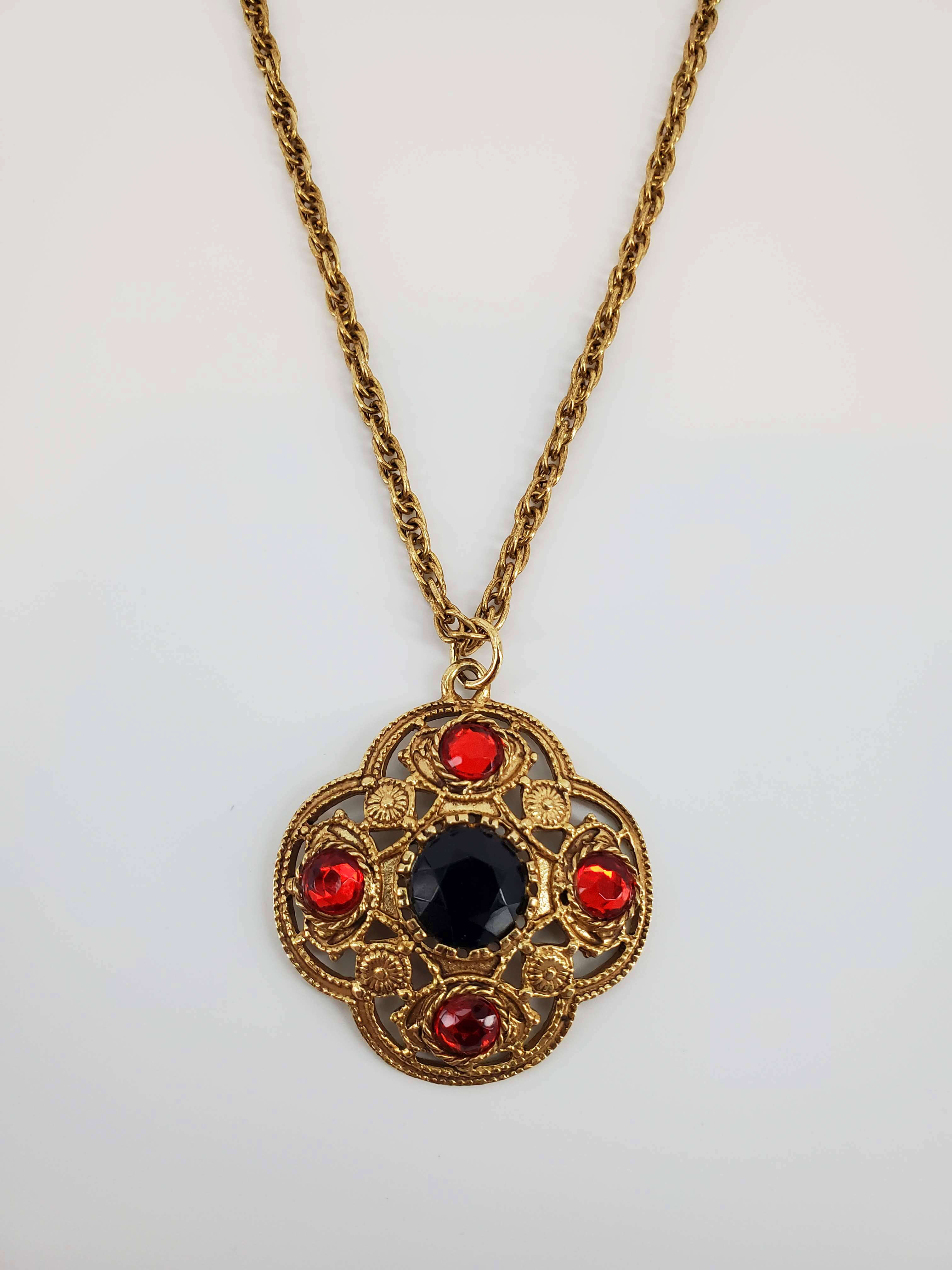 BACK ORDER* 'Pandora' Necklace (Blood Red) – Darkling Beloved
