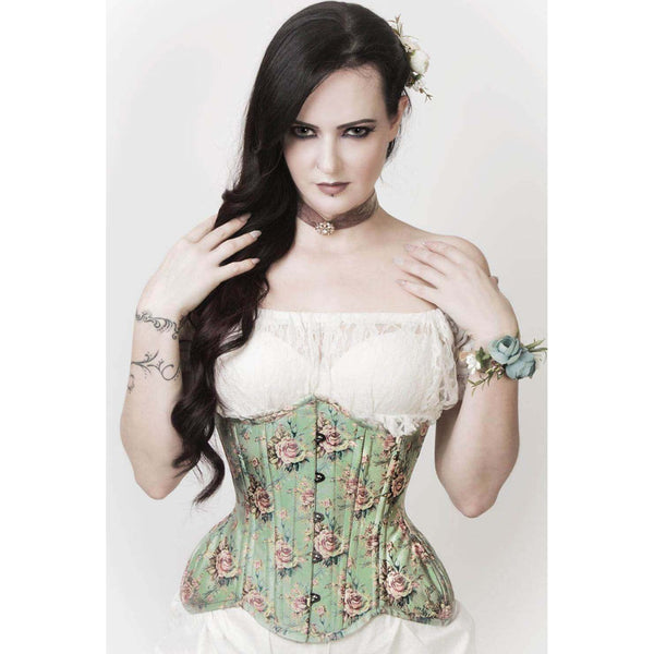 Celebrate Your Full-Figure with Plus Size Corsets